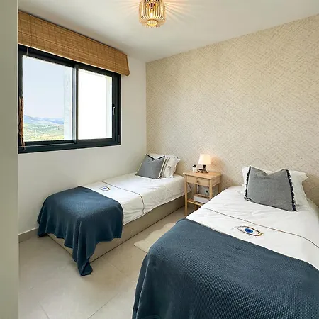 Mirador Luxe - *